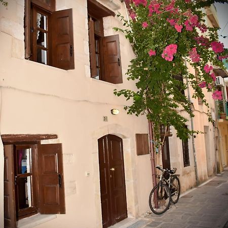 فيلا Atrium House ريثيمنو المظهر الخارجي الصورة