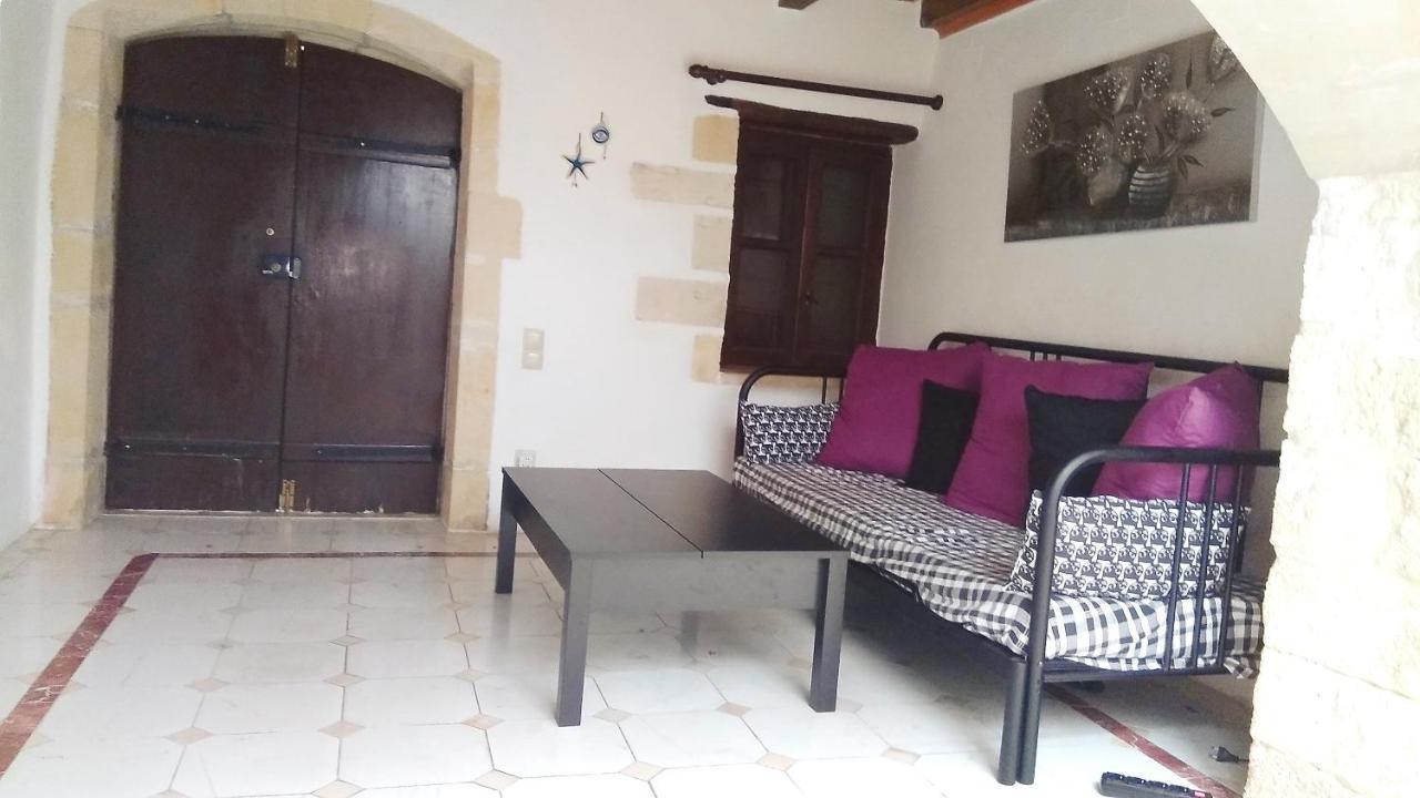 فيلا Atrium House ريثيمنو المظهر الخارجي الصورة