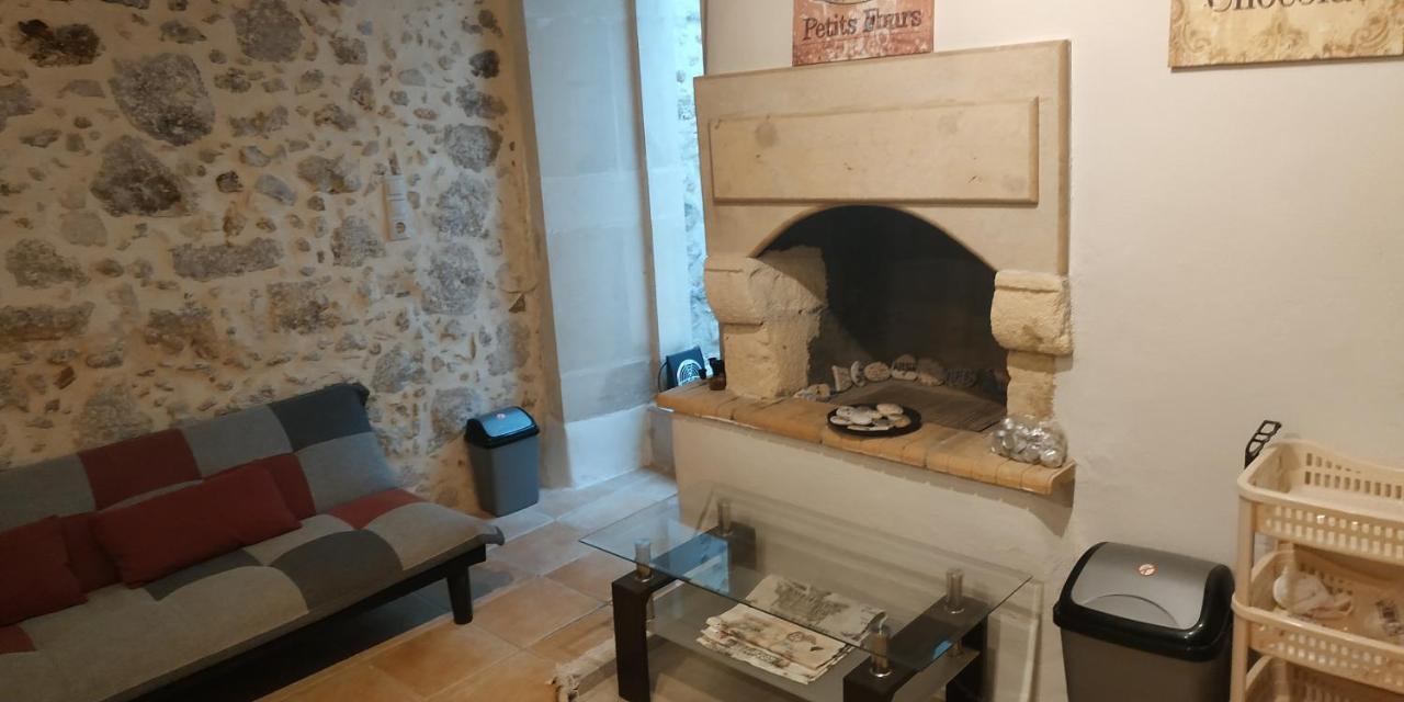 فيلا Atrium House ريثيمنو المظهر الخارجي الصورة